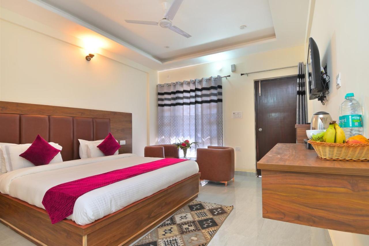 La Riqueza Dhanolti View # Near To Eco Park & Surkanda Devi Temple # Mountain View Rooms With Balcony # Big Parking # Customer Favourite Hotel 达纳尔蒂 外观 照片