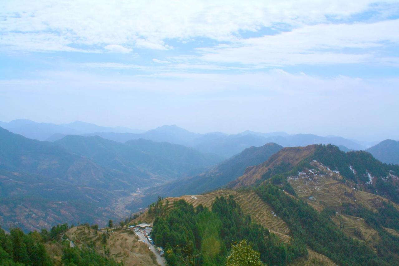 La Riqueza Dhanolti View # Near To Eco Park & Surkanda Devi Temple # Mountain View Rooms With Balcony # Big Parking # Customer Favourite Hotel 达纳尔蒂 外观 照片